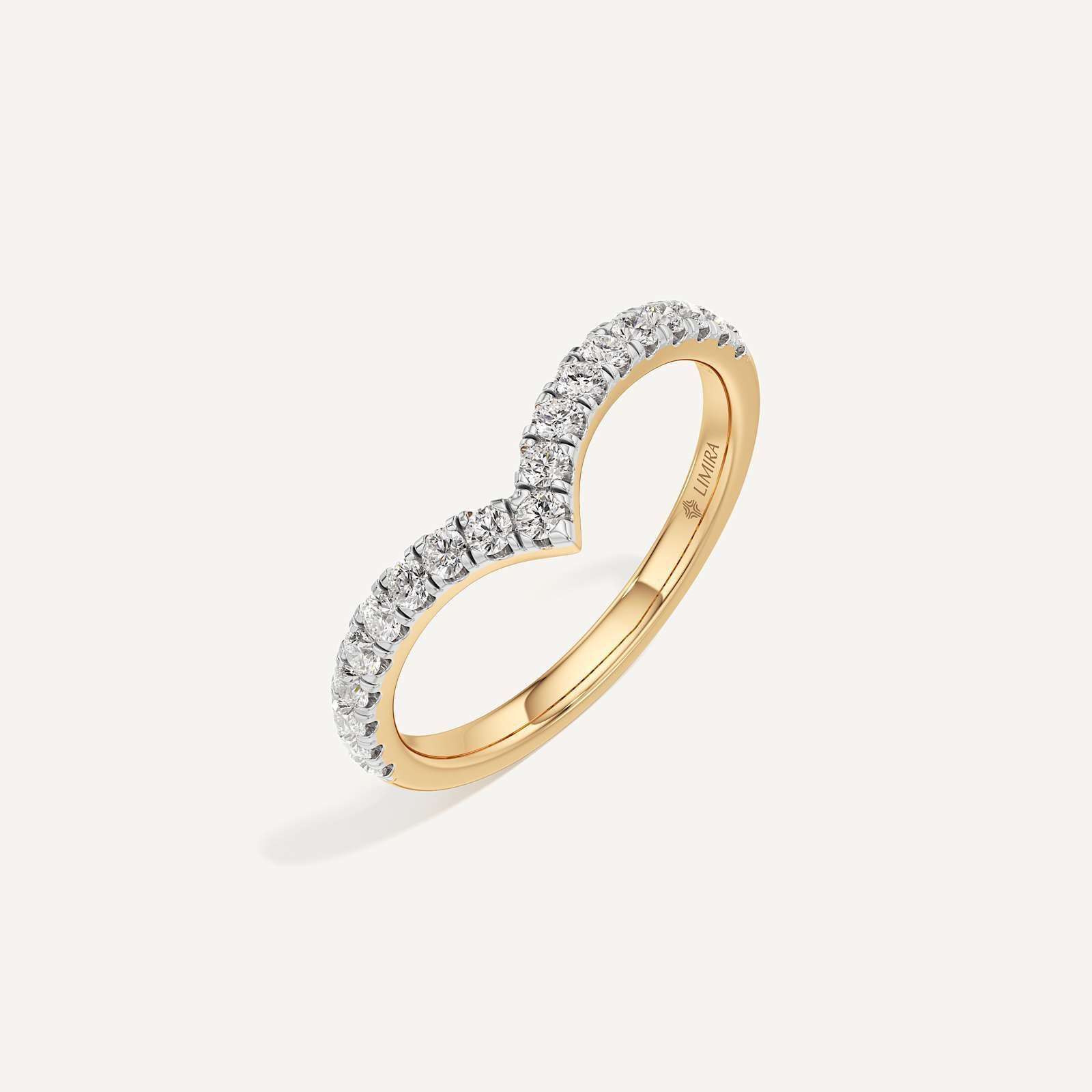 V-Crest Round Diamond