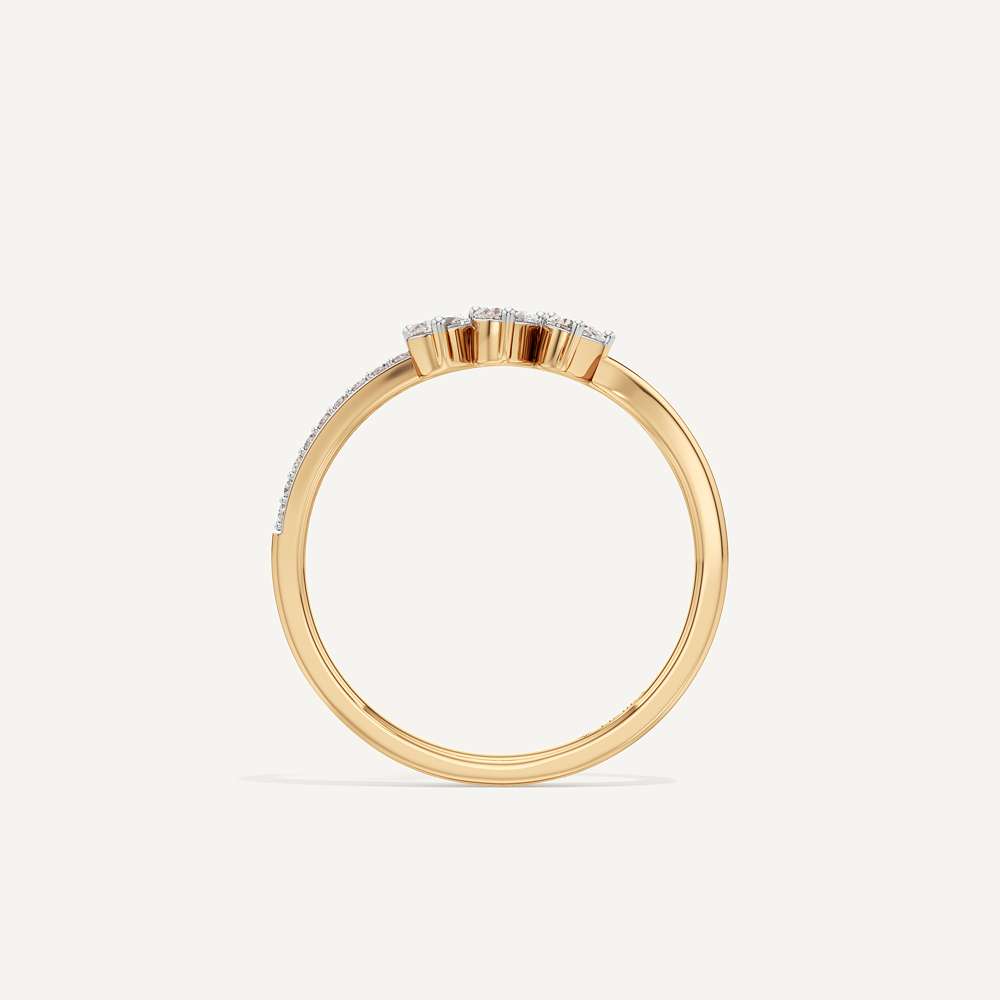 Bellezza Round & Pear Diamond