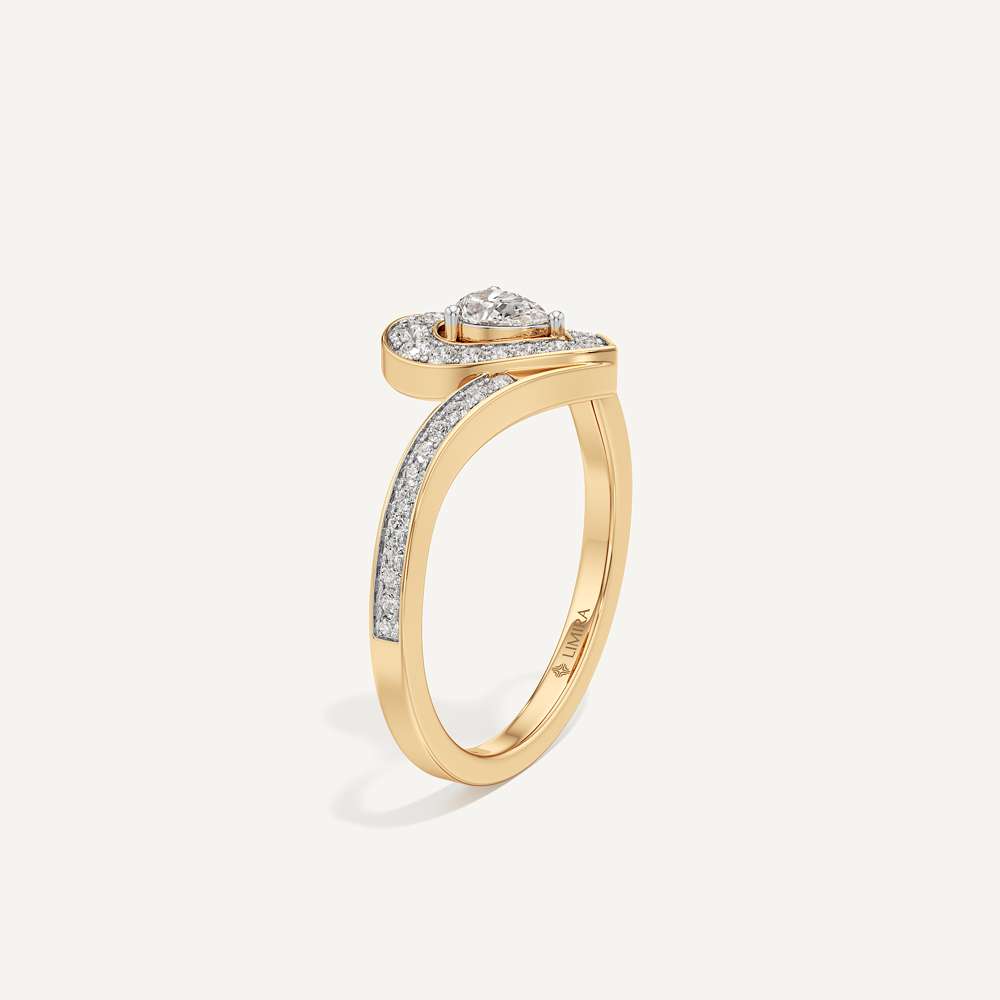 Bianca Pear Halo Diamond